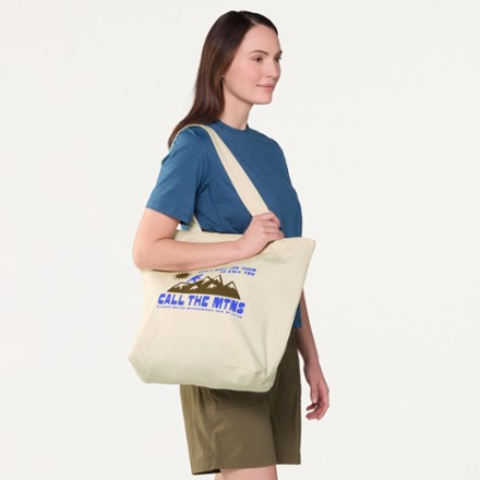 REI Co-op Canvas Tote 1