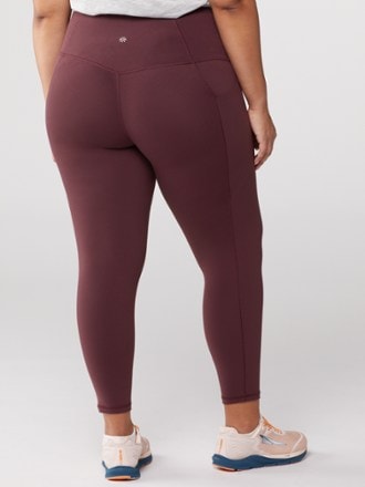 Athleta Salutation Stash Pocket II 7/8 Tights - Women's Plus Sizes 2