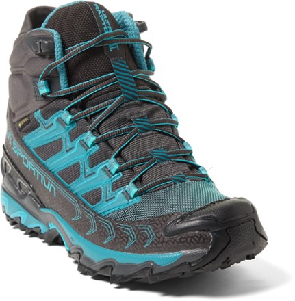rei la sportiva womens hiking boots