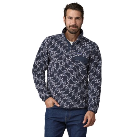 Patagonia 라이트웨이트 신칠라 스냅티 플리스 풀오버