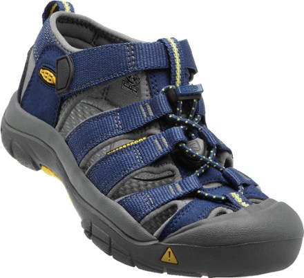 walking sandals for kids