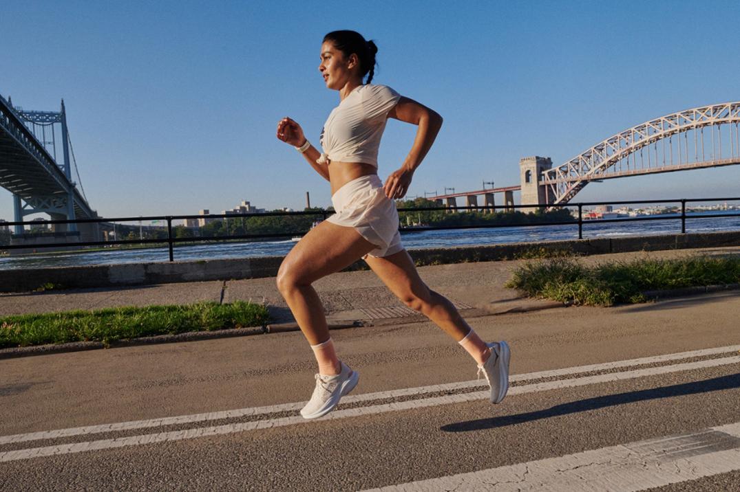 Location Image for Mach 6 Road-Running Shoes - Women's