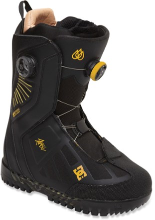 vans aura snowboard boots 2013