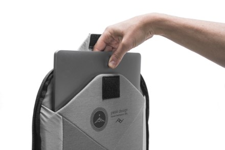 Peak Design Travel Pack 45 L 6