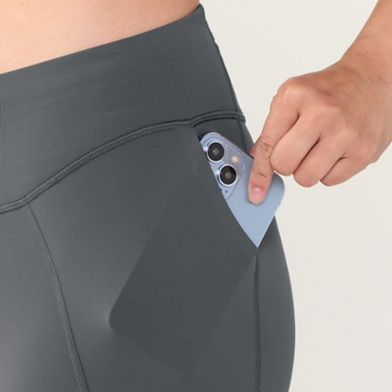 Janji Pace 7" Shorts - Women's 4