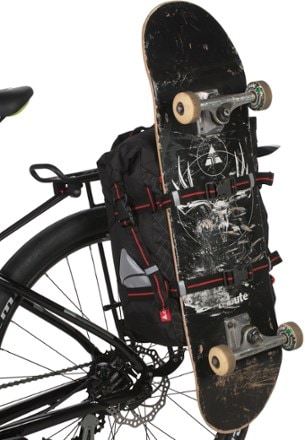 Axiom Cycling Gear Monsoon Oceanweave P18+ Urban Bike Pannier - Single 4