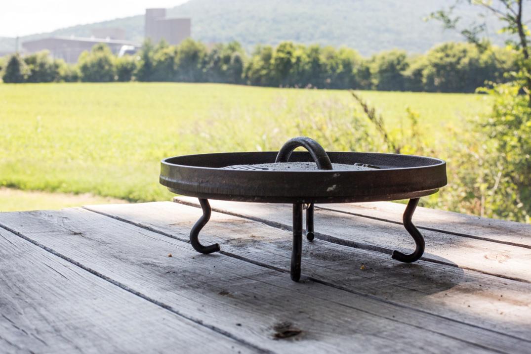 Location Image for 4-in-1 Camp Dutch Oven Tool