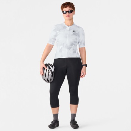 Vitrine bleue. Maillot de vélo pour femmes