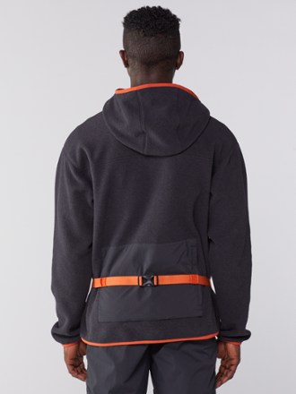 Outdoor Afro + REI Co-op Trail 2 Waist Pack 2