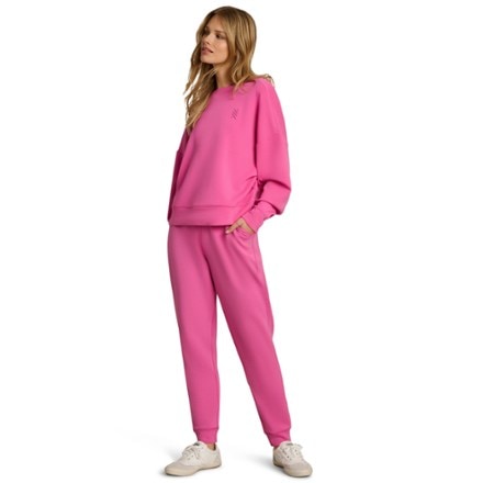 RHONE DreamGlow Crew Neck - Women's 3