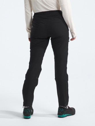 On Body Image of color Tnf Black