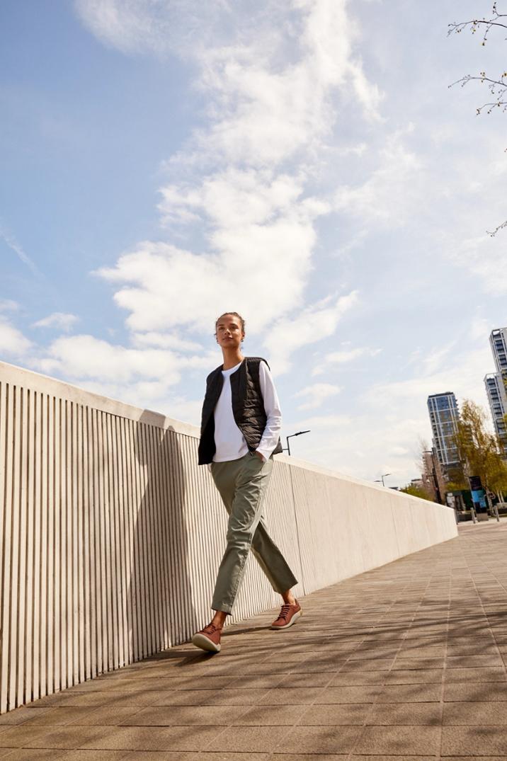 Location Image for KNX Lace Sneakers - Women's