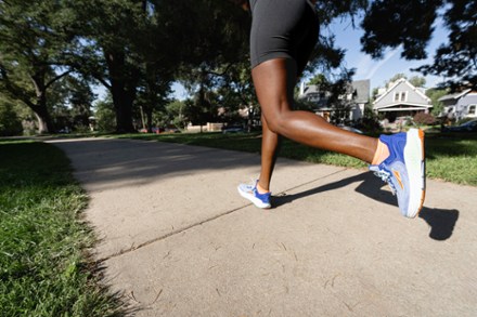 Location Image for Provision 8 Road-Running Shoes - Women's