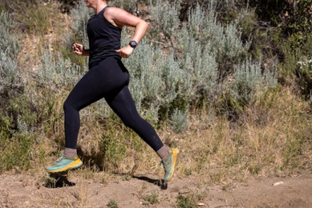 Injinji Trail Midweight Mini-Crew Socks - Women's 3