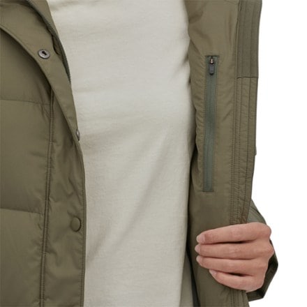 Patagonia Silent Down Jacket - Women's 4