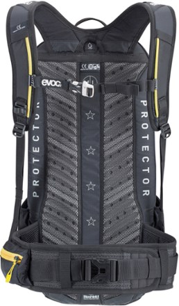 EVOC FR Trail Blackline 20 Pack 1