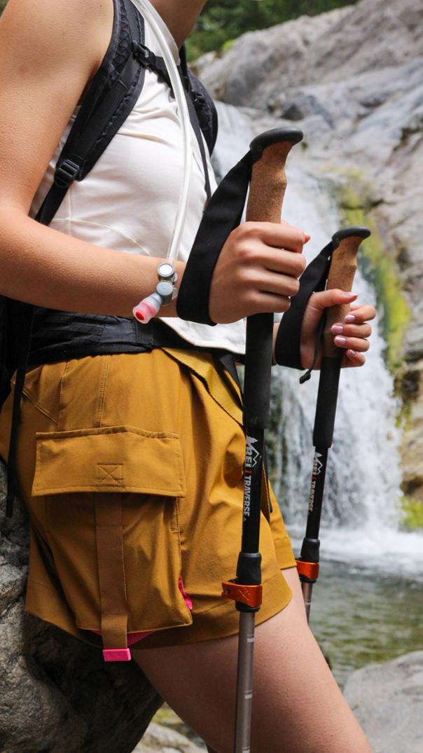 Location Image for Trailmix Cargo Shorts - Women's