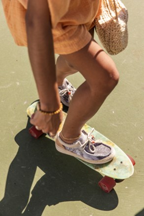 Sanuk Shaka Lite SL Tie-Dye Shoes - Women's 9