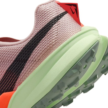 Nike Kiger 10 Trail-Running Shoes - Men's 8