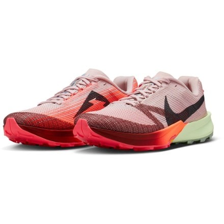 Nike Kiger 10 Trail-Running Shoes - Men's 3