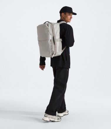 The North Face Base Camp Voyager Travel Pack - 35 L 7