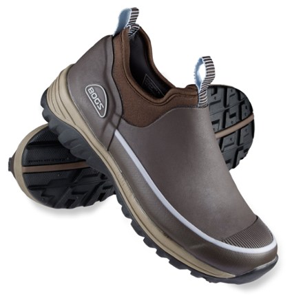 hiking shoes for rain