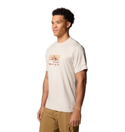 Columbia Kwick Hike Graphic T-Shirt - Men's 2
