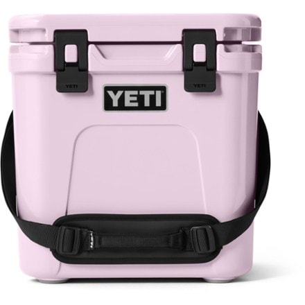 YETI Roadie 24 2.0 Hard Cooler 0
