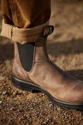 Blundstone Classic Chelsea Boots 2