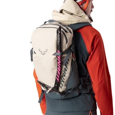 Dynafit Radical 24 Snow Pack 4