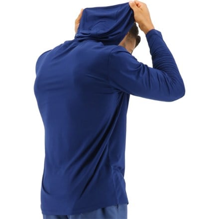TYR SunDefense Hooded Shirt - Men's 4