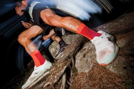 On Cloudventure Peak 3 Undyed Trail-Running Shoes - Men's 7