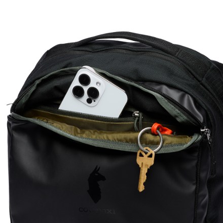 Cotopaxi Allpa 18 L Daypack 4