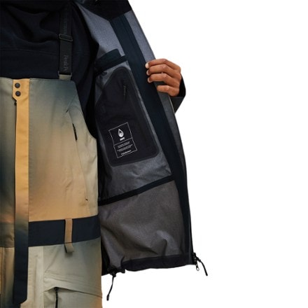 Peak Performance Edge HIPE 3L Jacket - Men's 7