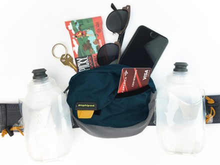 Amphipod Profile Lite Breeze Hydration Waist Pack 2