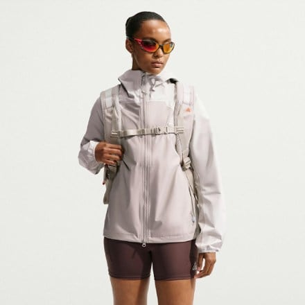 Nike ACG Phantazma Rain Jacket - Women's 0