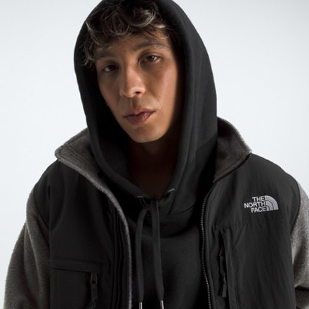 The North Face Retro Denali Jacket - Men's 5