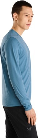 Arc'teryx Motus SL Crew Long-Sleeve Shirt - Men's 3