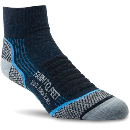 Farm to Feet American Trail Damascus Light Cushion 1/4 Crew Socks 0