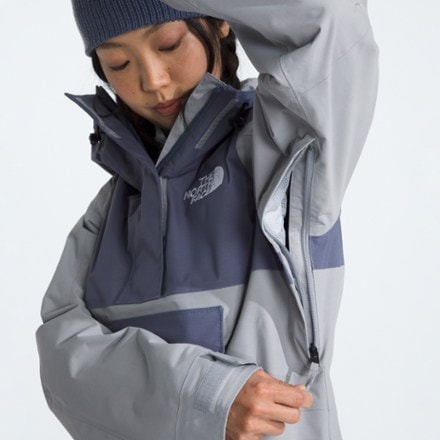 The North Face Driftview Anorak - Women's 5