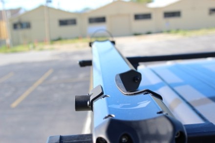 Kuat Trio Fork 1 Bike Roof Mount Reverse view (Gunmetal/Gray)