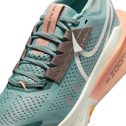Nike Zegama 2 Trail-Running Shoes - Women's 6