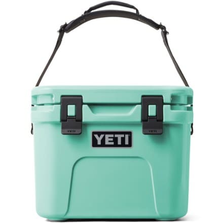 YETI Roadie 15 Hard Cooler 1