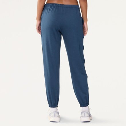 Vuori Halo Modern Sweatpants - Women's 2
