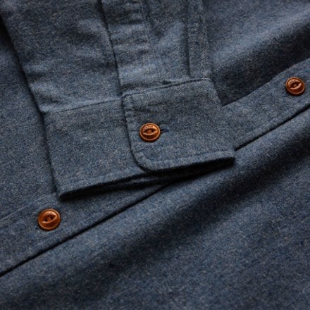 VISSLA Go-To Lightweight Flannel - Men's 3