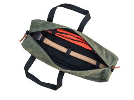 Hults Bruk Akka Axe and Chore Bag Bundle 2