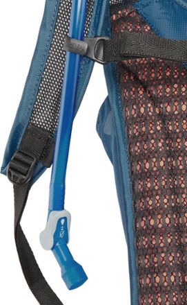 CamelBak Rogue Light 7 L Hydration Pack - Men's 8