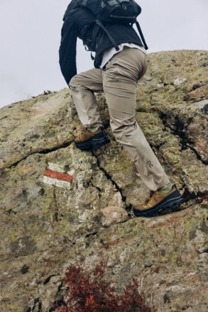 On Cloudrock Low Waterproof Hiking Shoes - Men's 6