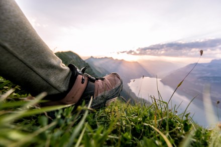 Location Image for X Ultra 4 GORE-TEX Hiking Shoes - Women's