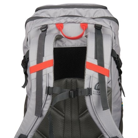 Sierra Designs Gigawatt 60 L Pack 4